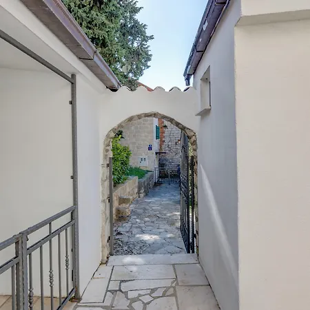 Gostinjska kuća Versi & Note Luxury