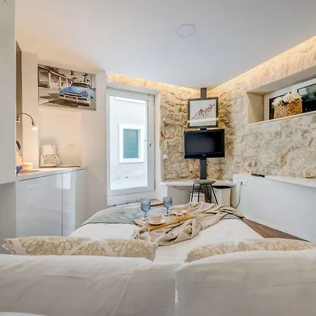 Versi & Note Luxury Gostinjska kuća